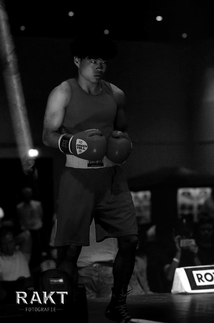Hongjian NK Boxing walkout 
